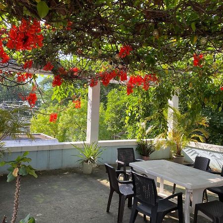 Hostal Cumbres Del Volcan Flor Blanca San Salvador Exterior photo