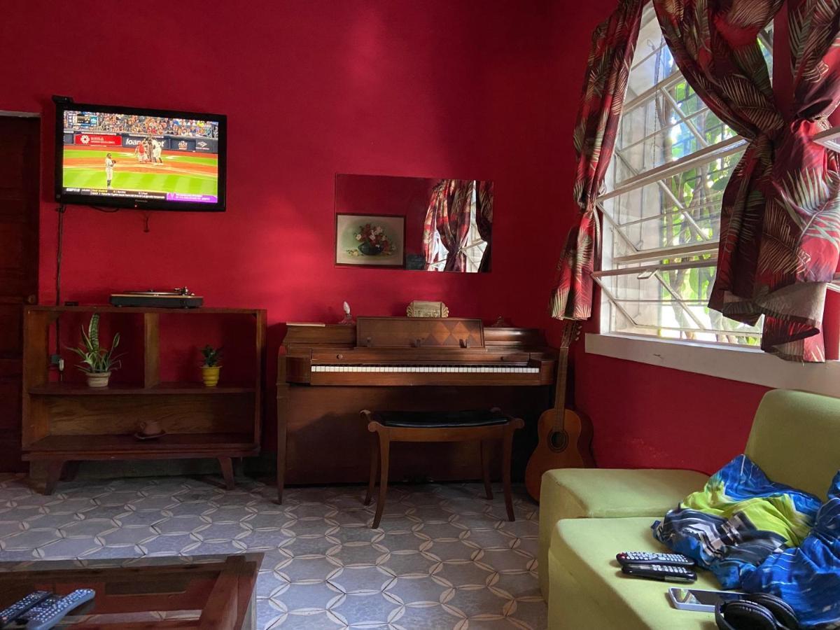 Hostal Cumbres Del Volcan Flor Blanca San Salvador Exterior photo